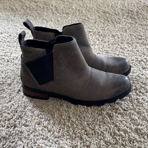 Sorel Women's Charcoal Chelsea Ankle Boots Waterproof